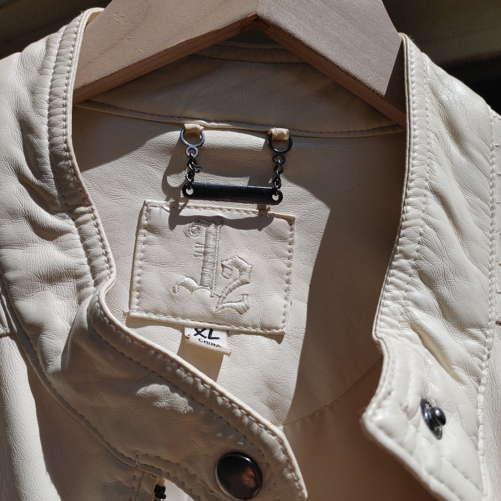 Kohl's White Faux Leather Jacket XL